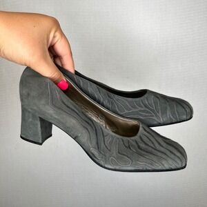 Prevata Italian Gray Suede Leather Block Heel Pumps Size‎ 8.5B